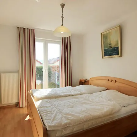 Apartment Residenz Falkenberg By Rujana Sellin (Rugen)